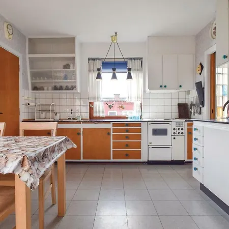 Three-bedroom Holiday In Prázdninový dům